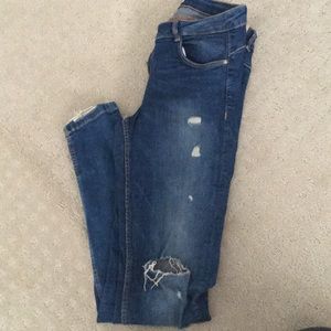 Zara mid /low rise skinny destroyed jeans